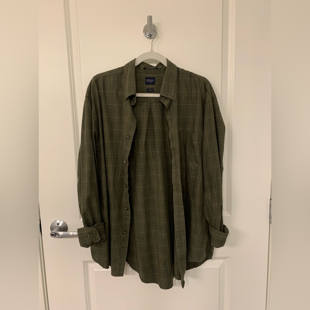 Thrifted plaid button up bundle!